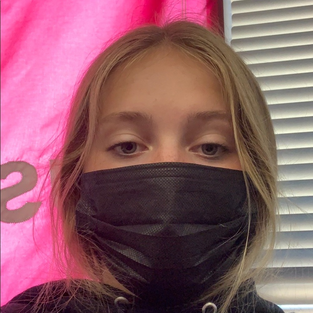 Meet your Posher, Kaylie